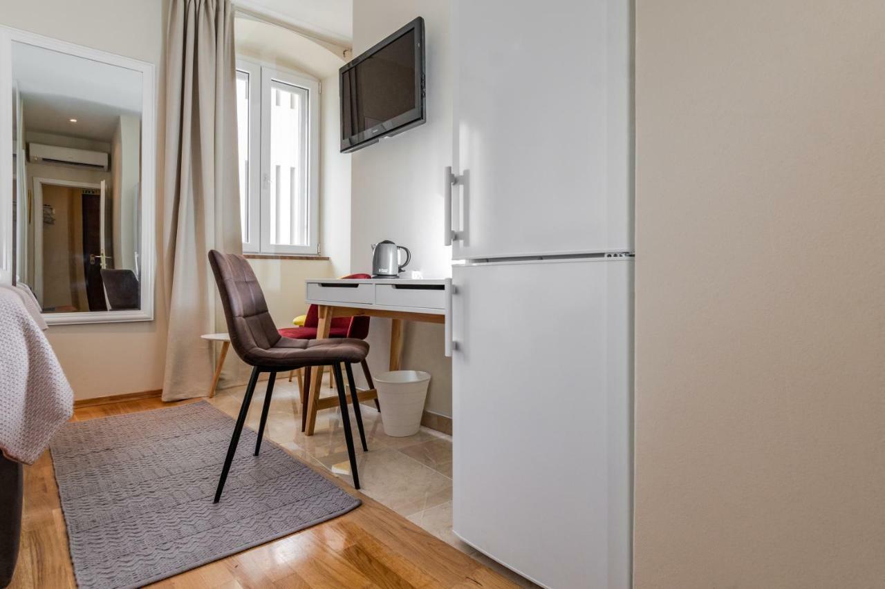 Casa Carminatti Apartments Split Bagian luar foto